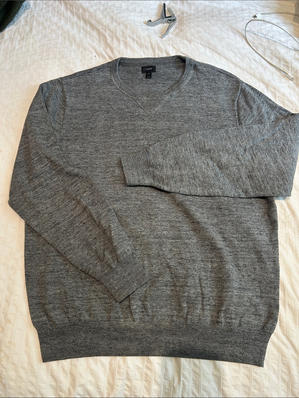 J Crew Men's Heather Gray Crewneck lightweight Knit Sweater